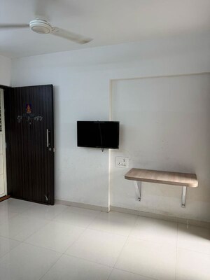 Room in 1 BHK Apartment at Sankla Satyam Niranjani, Hadapsar – for Rent