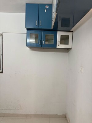 Furnished Amenities in 1 BHK Apartment at Sankla Satyam Niranjani, Hadapsar – for Rent