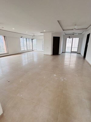 Room in 4 BHK Apartment at Estado Presidential Phase II, Ravet – for Sale