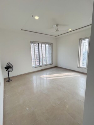 Room in 4 BHK Apartment at Estado Presidential Phase II, Ravet – for Sale