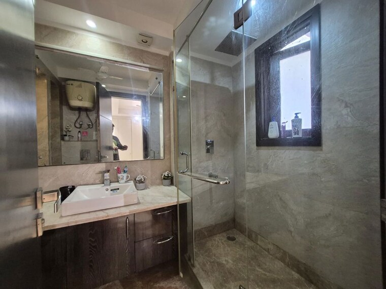Kitchen, safdarjung enclave 4 Bedroom 1600 Sq.Ft. Builder Floor In Safdarjung Enclave Delhi 10704814