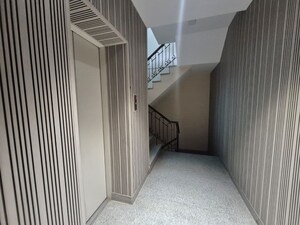 Balcony in 4 BHK Builder Floor at Safdarjung Enclave – for Rent