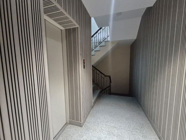 Balcony, safdarjung enclave 4 Bedroom 1600 Sq.Ft. Builder Floor In Safdarjung Enclave Delhi 10704814