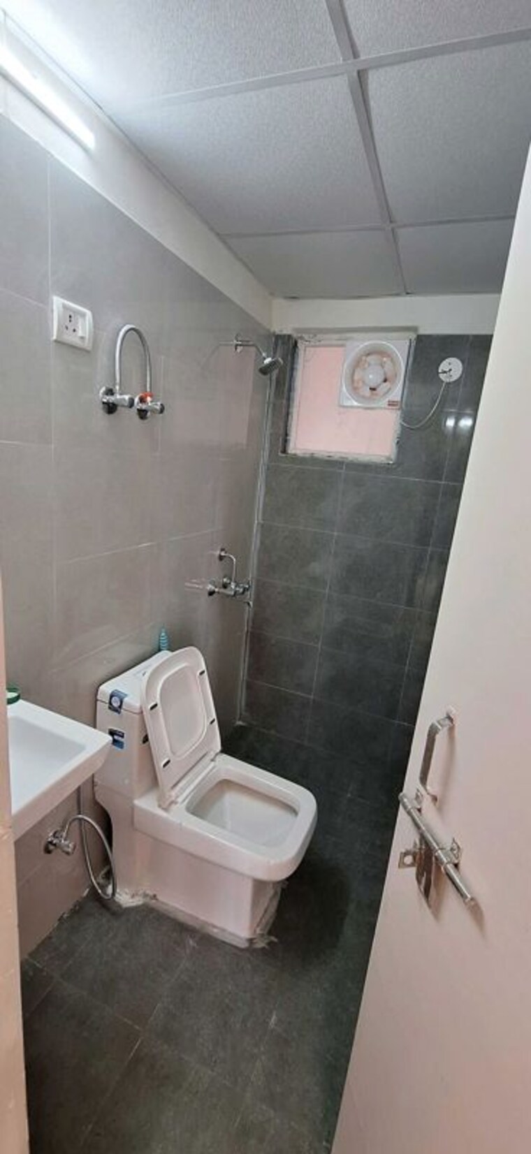 Bathroom, sector 22 2 Bedroom 1250 Sq.Ft. Builder Floor In Sector 22 Gurgaon 10704819