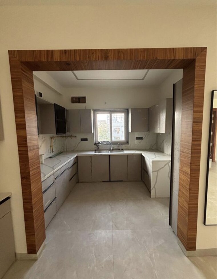 Kitchen, rajouri garden 3 Bedroom 160 Sq.Yd. Builder Floor In Rajouri Garden Delhi 10704826