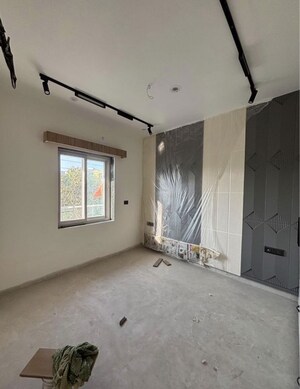 Room in 3 BHK Builder Floor at Rajouri Garden – for Rent
