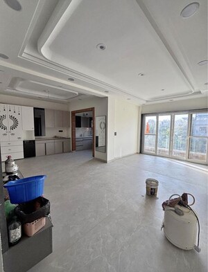 Parking in 3 BHK Builder Floor at Rajouri Garden – for Rent