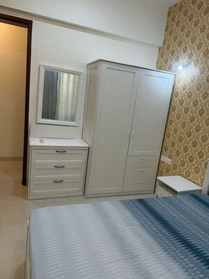 Room in 3 BHK Apartment at Paradise Sai World Empire, Kharghar – for Rent