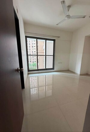 Room in 1 BHK Apartment at Runwal Eirene, Balkum Pada – for Rent