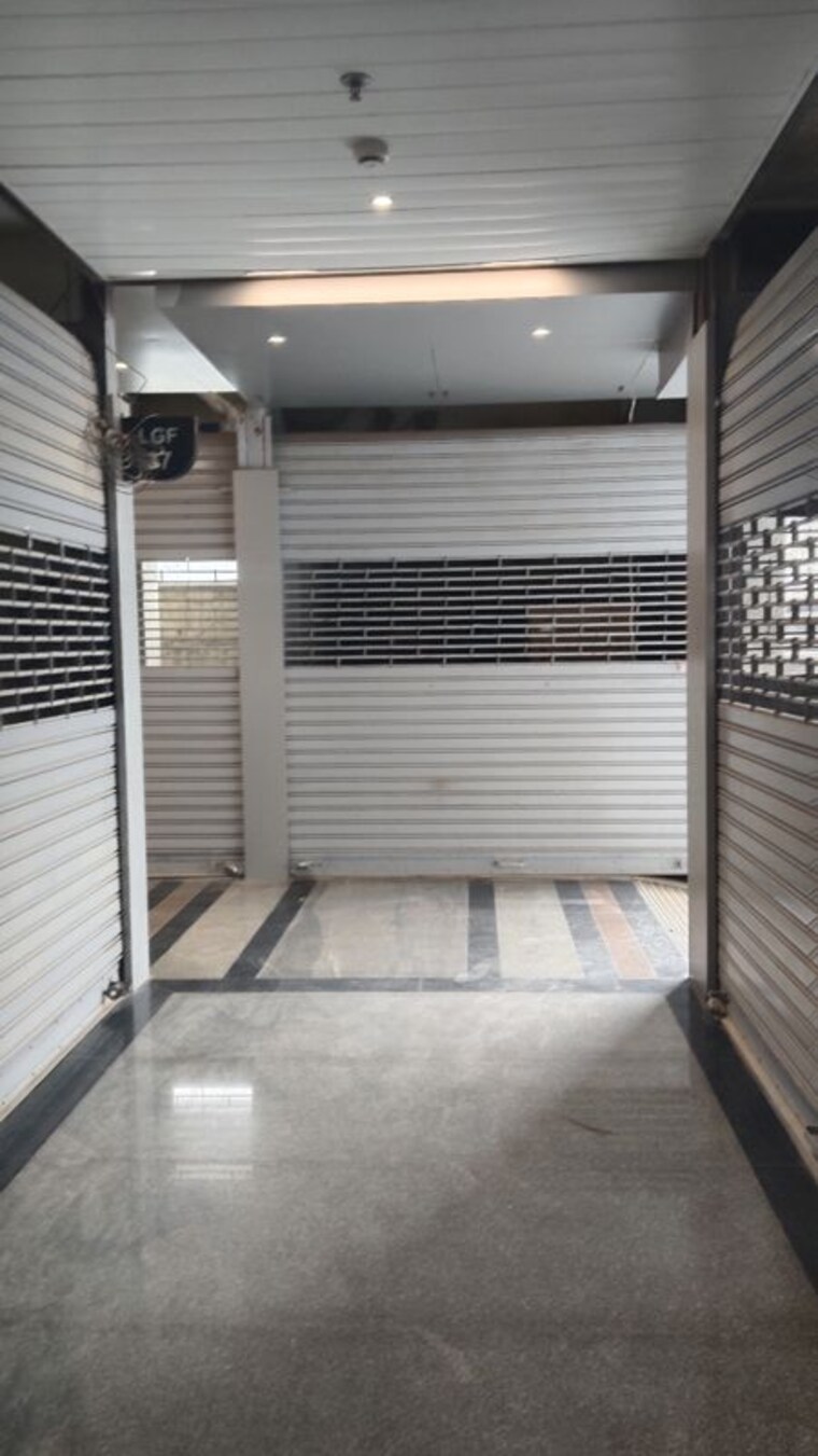 undefined, ska-arcadia Commercial Shop 222 Sq.Ft. In Wave City Ghaziabad 10703796