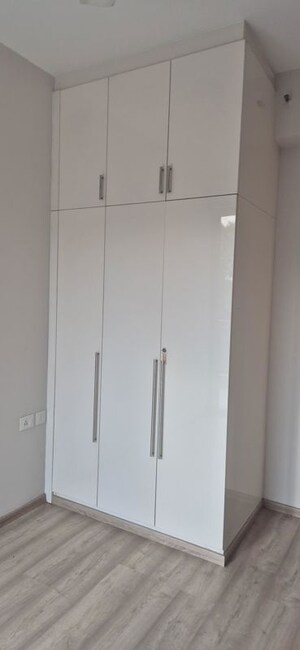 Furnished Amenities in 3 BHK Builder Floor at Sector 23a – for Rent