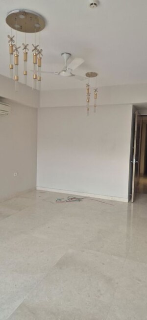 Room in 3 BHK Builder Floor at Sector 23a – for Rent