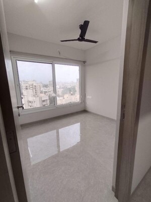 Room in 2 BHK Apartment at Pratham 5TH Element, Andheri West – for Rent