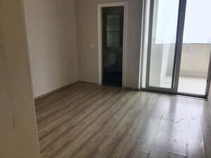 Room in 3 BHK Builder Floor at Sector 21 – for Rent