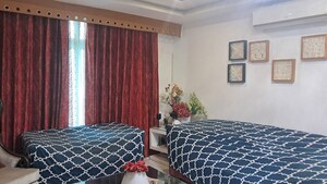 Bedroom in 5 BHK Penthouse at Amrapali Silicon City, Sector 76 – for Sale