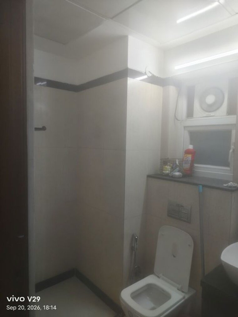 Bathroom, central-park-belgravia-resort-residency 2 Bedroom 1450 Sq.Ft. Apartment In Sector 48 Gurgaon 10704878