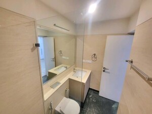 Team Area in 3 BHK Builder Floor at Sector 21 – for Rent