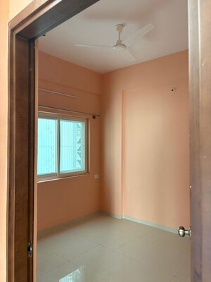 Room in 3 BHK Apartment at Splendid Lake Breez, Begur – for Rent
