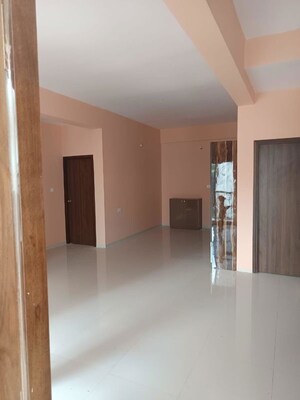 Room in 3 BHK Apartment at Splendid Lake Breez, Begur – for Rent