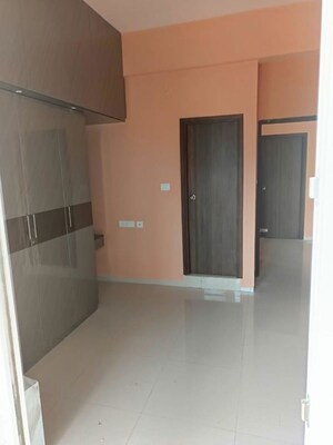 Room in 3 BHK Apartment at Splendid Lake Breez, Begur – for Rent