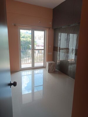 Room in 3 BHK Apartment at Splendid Lake Breez, Begur – for Rent