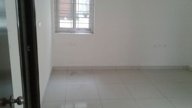 Room, sri-konda-residency 3 Bedroom 1100 Sq.Ft. Apartment In Kondapur Hyderabad 10704875