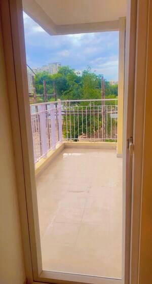 Balcony in 2 BHK Builder Floor at Sector 21 – for Rent