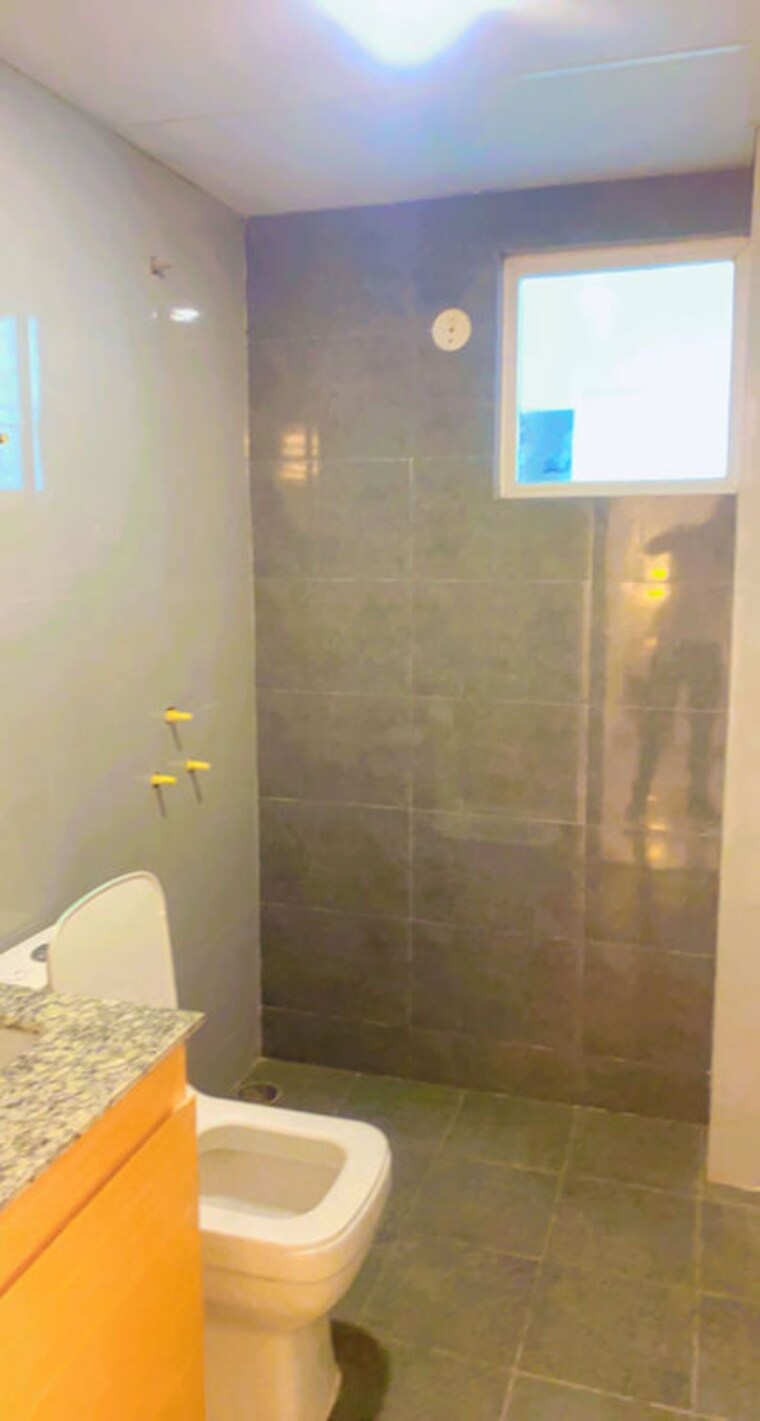 Bathroom, sector 21 2 Bedroom 1250 Sq.Ft. Builder Floor In Sector 21 Gurgaon 10704935