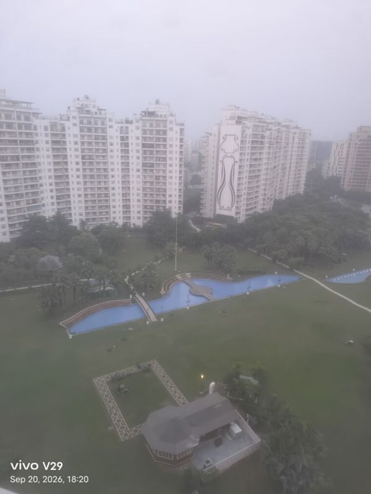 Swimming Pool, central-park-resorts 2.5 Bedroom 1616 Sq.Ft. Apartment In Sector 48 Gurgaon 10704929