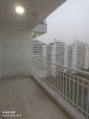 Balcony in 2.5 BHK Apartment at Central Park Resorts, Sector 48 – for Rent