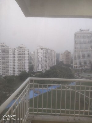Balcony in 2.5 BHK Apartment at Central Park Resorts, Sector 48 – for Rent