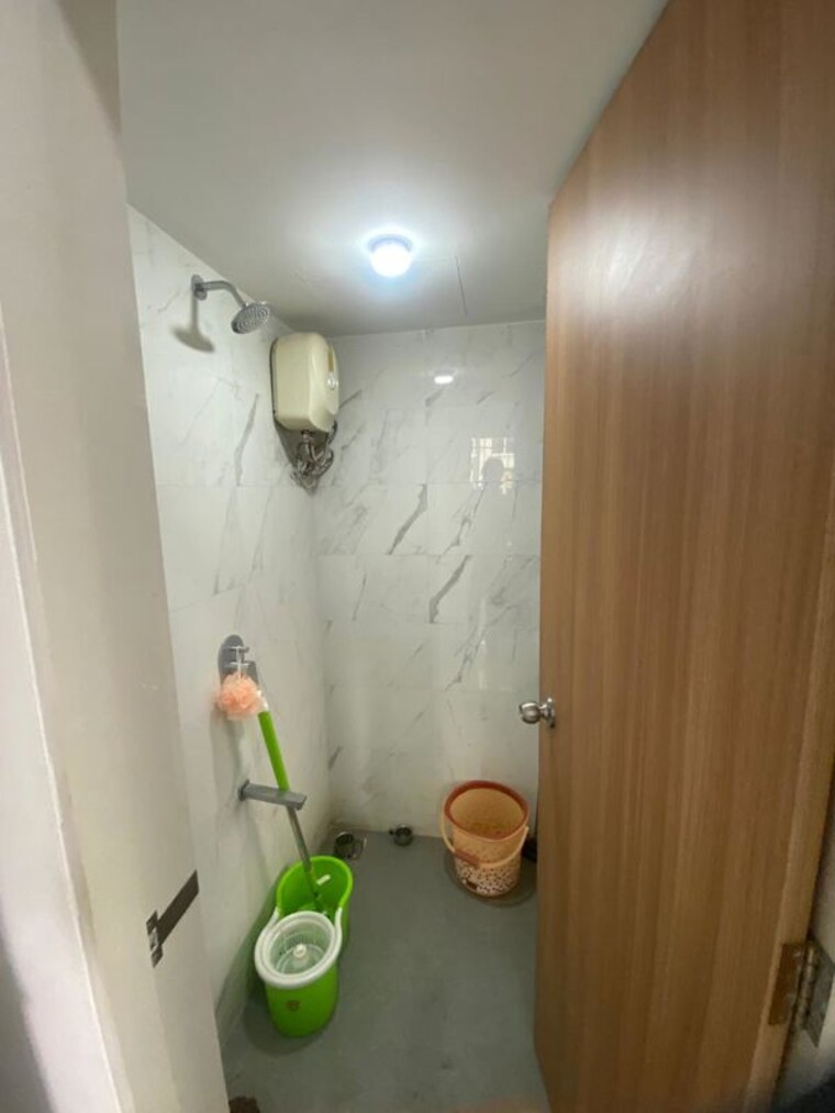 Bathroom, lodha-palava-downtown-dombivli-east 1 Bedroom 353 Sq.Ft. Apartment In Dombivli East Thane 10704884