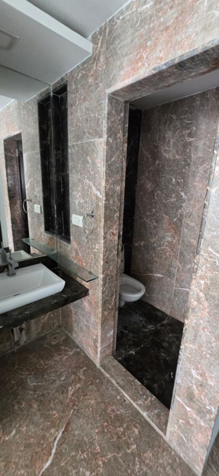 Bathroom, jaycee-bhagtani-pearl 3 Bedroom 1300 Sq.Ft. Apartment In Santacruz West Mumbai 10704938