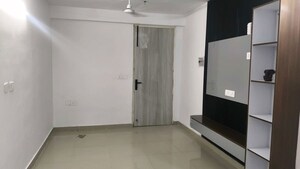 Room in 3 BHK Builder Floor at Sector 21 – for Rent