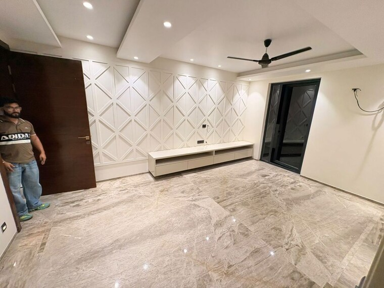 Bathroom, lodha-splendora 3 Bedroom 1124 Sq.Ft. Apartment In Ghodbunder Road Thane 10704963