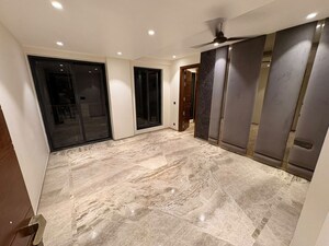 Room in 3 BHK Apartment at Lodha Splendora, Ghodbunder Road – for Rent
