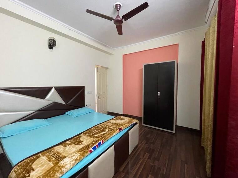 Bedroom, sector 22 3 Bedroom 1600 Sq.Ft. Builder Floor In Sector 22 Gurgaon 10704967