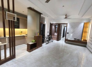 Room in 3 BHK Builder Floor at Subhash Nagar – for Rent