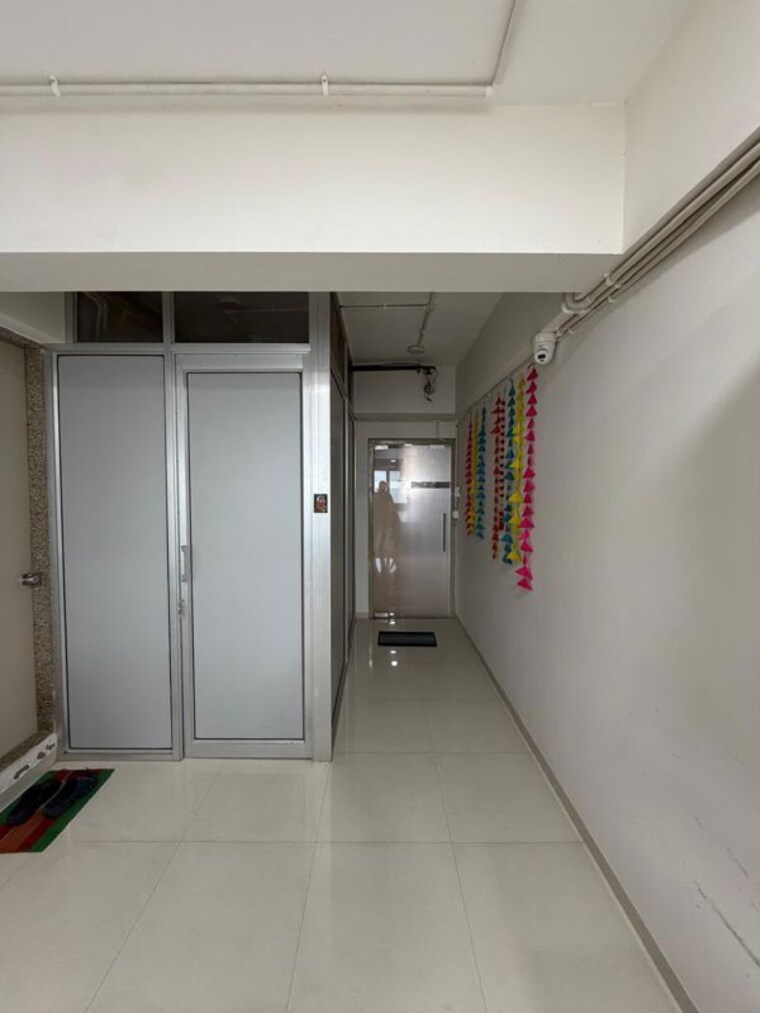 Team Area, ghatalodia Commercial Office Space 999 Sq.Ft. In Ghatalodia Ahmedabad 10704994