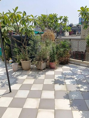 Balcony in Studio Builder Floor at Sant Nagar – for Rent