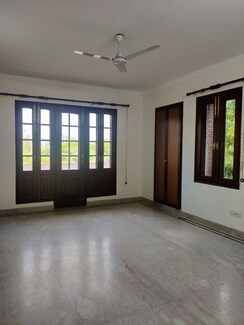 5 BHK +Builder Floor For Rent in Vasant Vihar