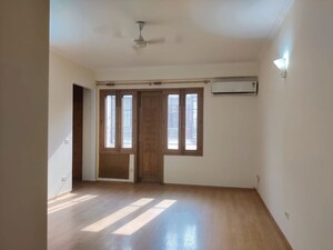 Room in 5 BHK Builder Floor at Vasant Vihar – for Rent