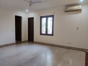 Room in 5 BHK Builder Floor at Vasant Vihar – for Rent
