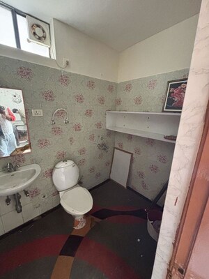 Bathroom in 3 BHK Builder Floor at Sector 21 – for Rent