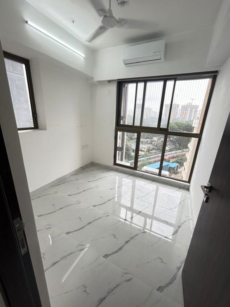 Balcony, raymond-the-invictus-by-gs 4 Bedroom 1500 Sq.Ft. Apartment In Pokhran Road No One Thane 10705008