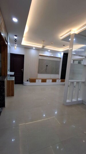 Living Room in 3 BHK Builder Floor at Sector 21 – for Rent
