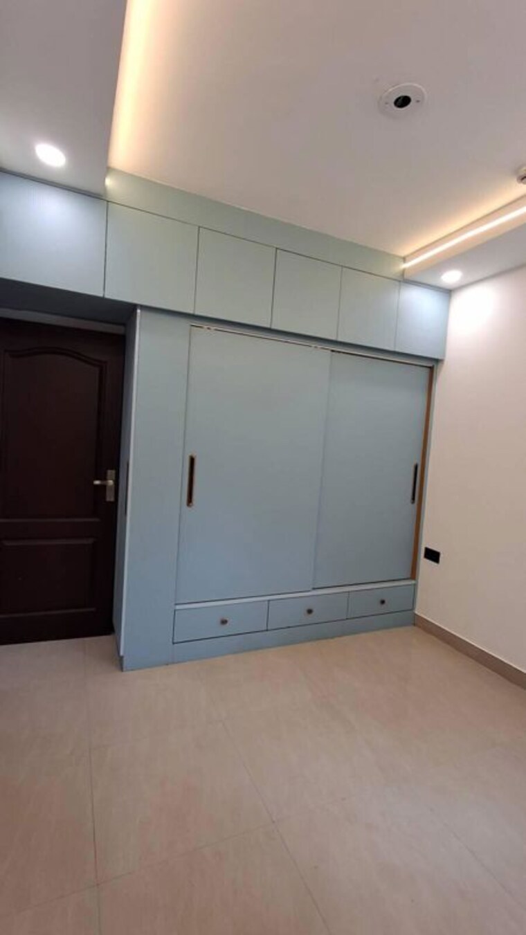 Room, sector 21 3 Bedroom 1500 Sq.Ft. Builder Floor In Sector 21 Gurgaon 10705015