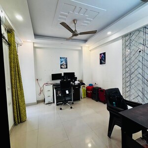 Team Area in 3 BHK Villa at Sector 52 – for Sale