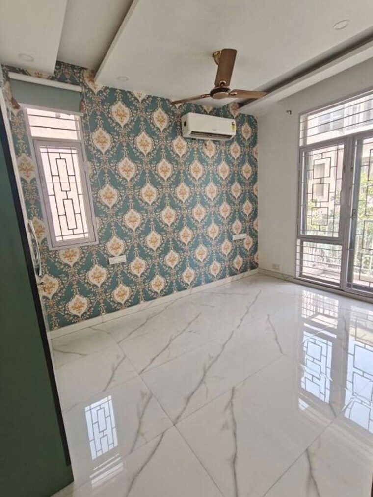 Balcony, sector 23a 4 Bedroom 2150 Sq.Ft. Builder Floor In Sector 23a Gurgaon 10705045