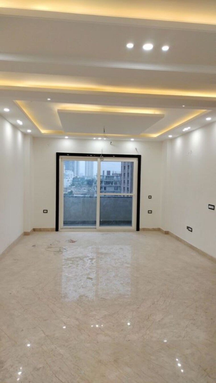 Room, sector 22 4 Bedroom 2100 Sq.Ft. Builder Floor In Sector 22 Gurgaon 10705059